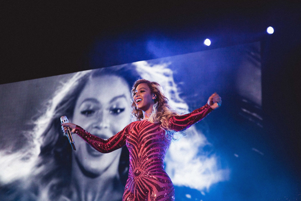 Go Inside Beyoncé's SuperSecret Las Vegas Concert—See the Newly Go Inside Beyoncé's SuperSecret Las Vegas Concert—See the Newly